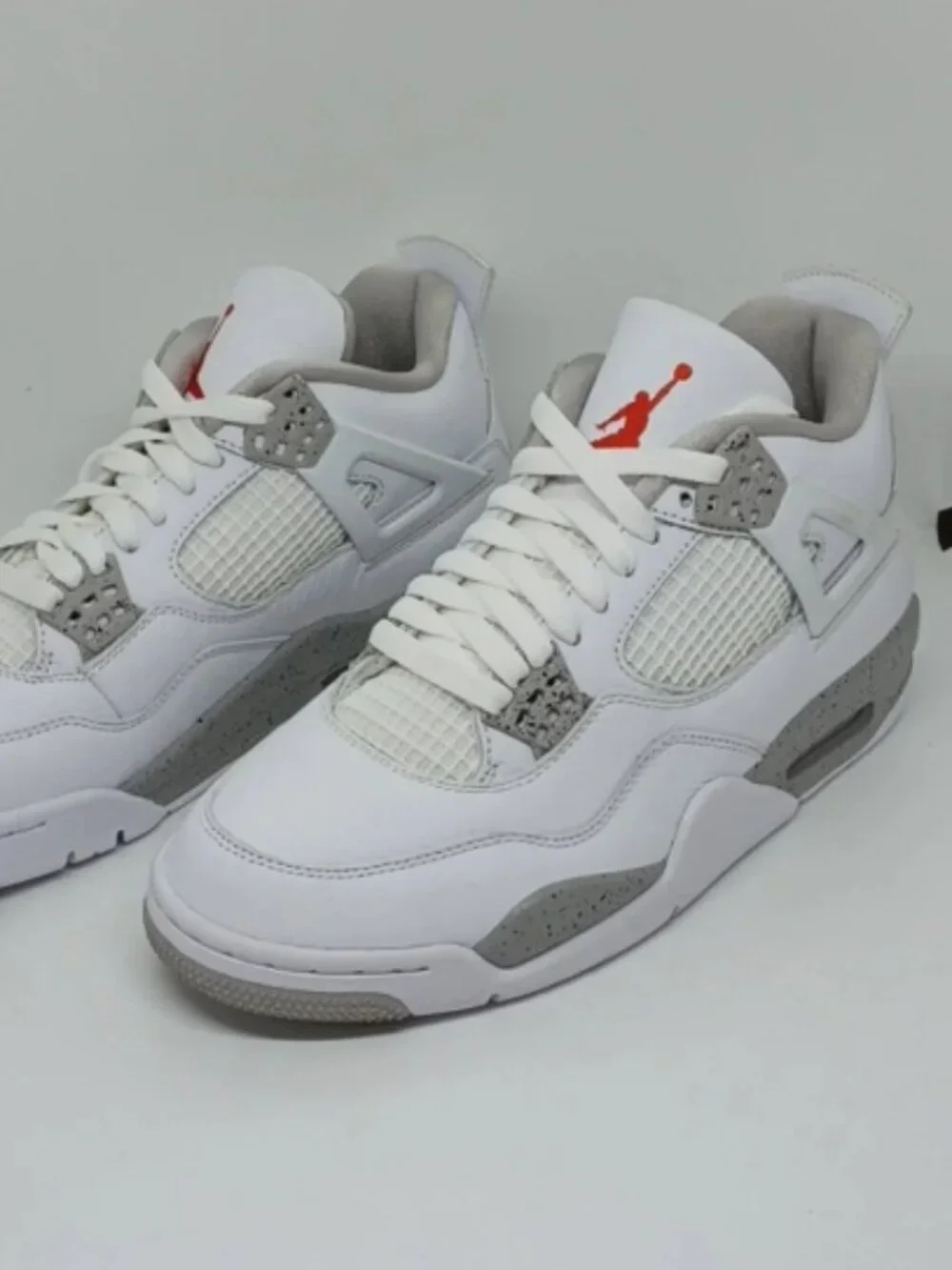 Air Jordan 4 Retro WhiteFire Red Tech Grey Black